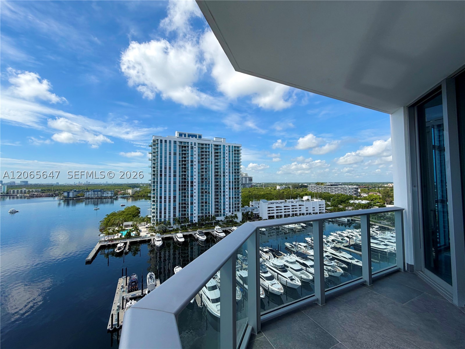17301 Biscayne Blvd #1409, North Miami Beach FL 33160