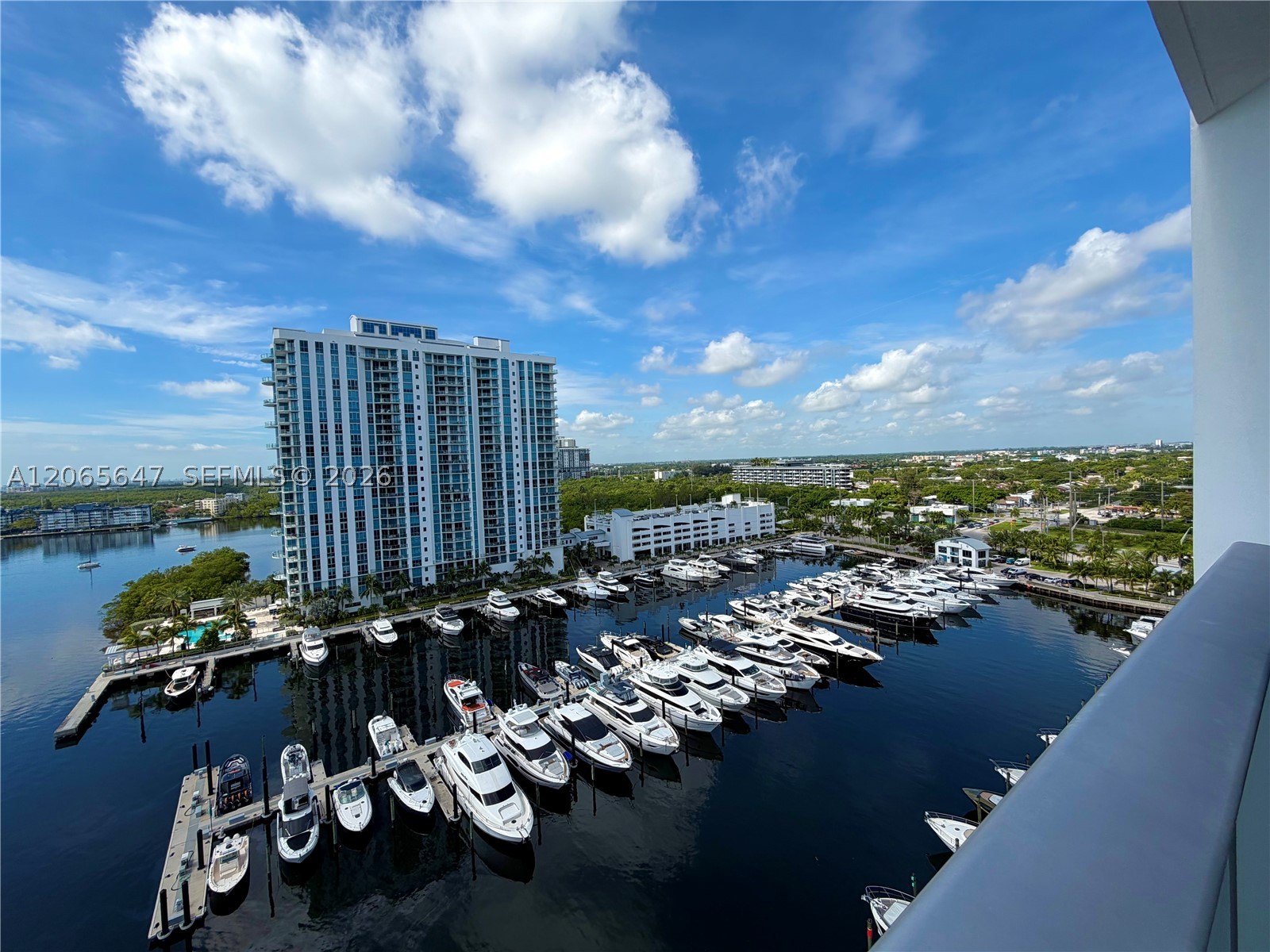 17301 Biscayne Blvd #1409, North Miami Beach FL 33160