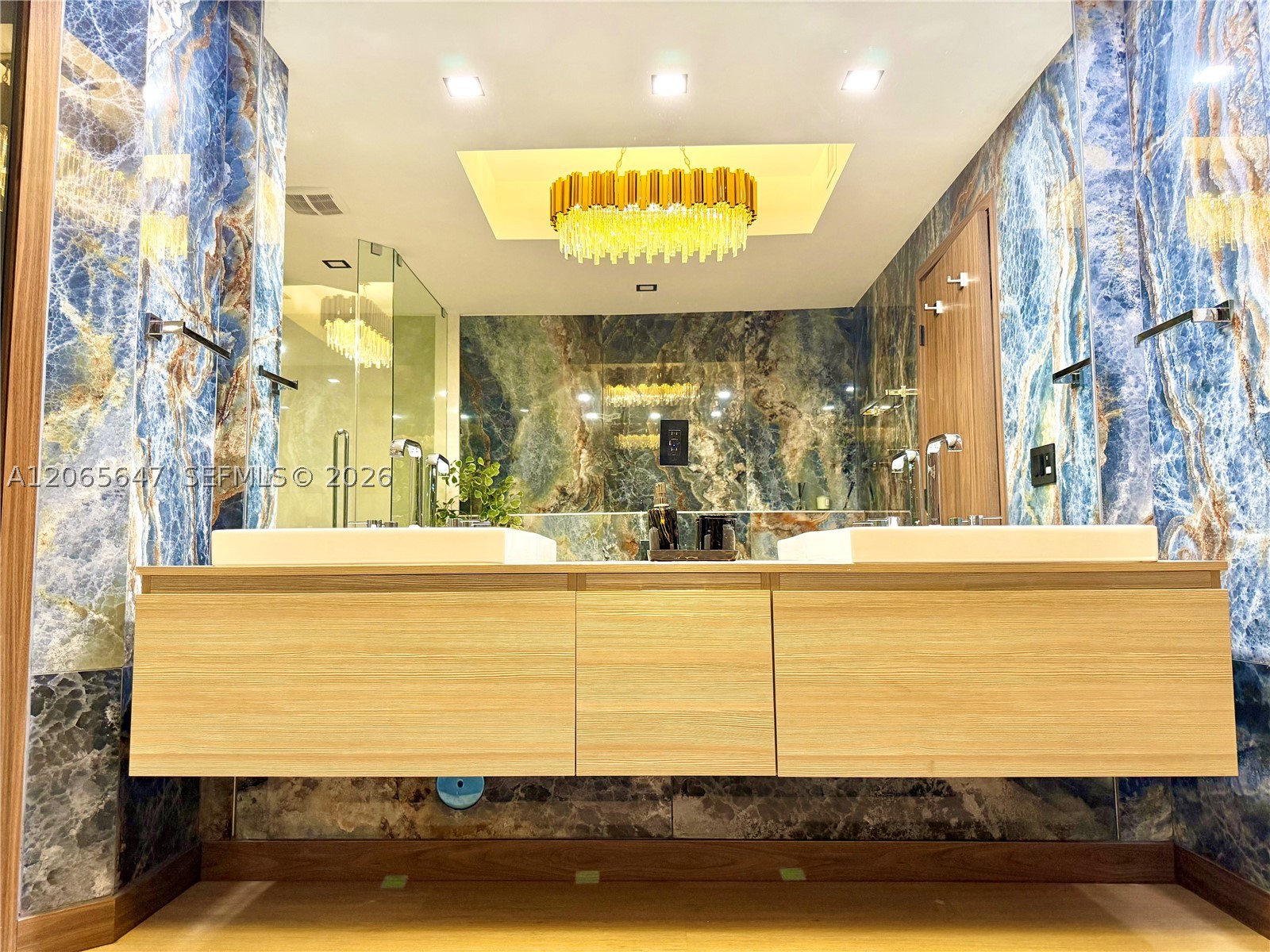 17301 Biscayne Blvd #1409, North Miami Beach FL 33160