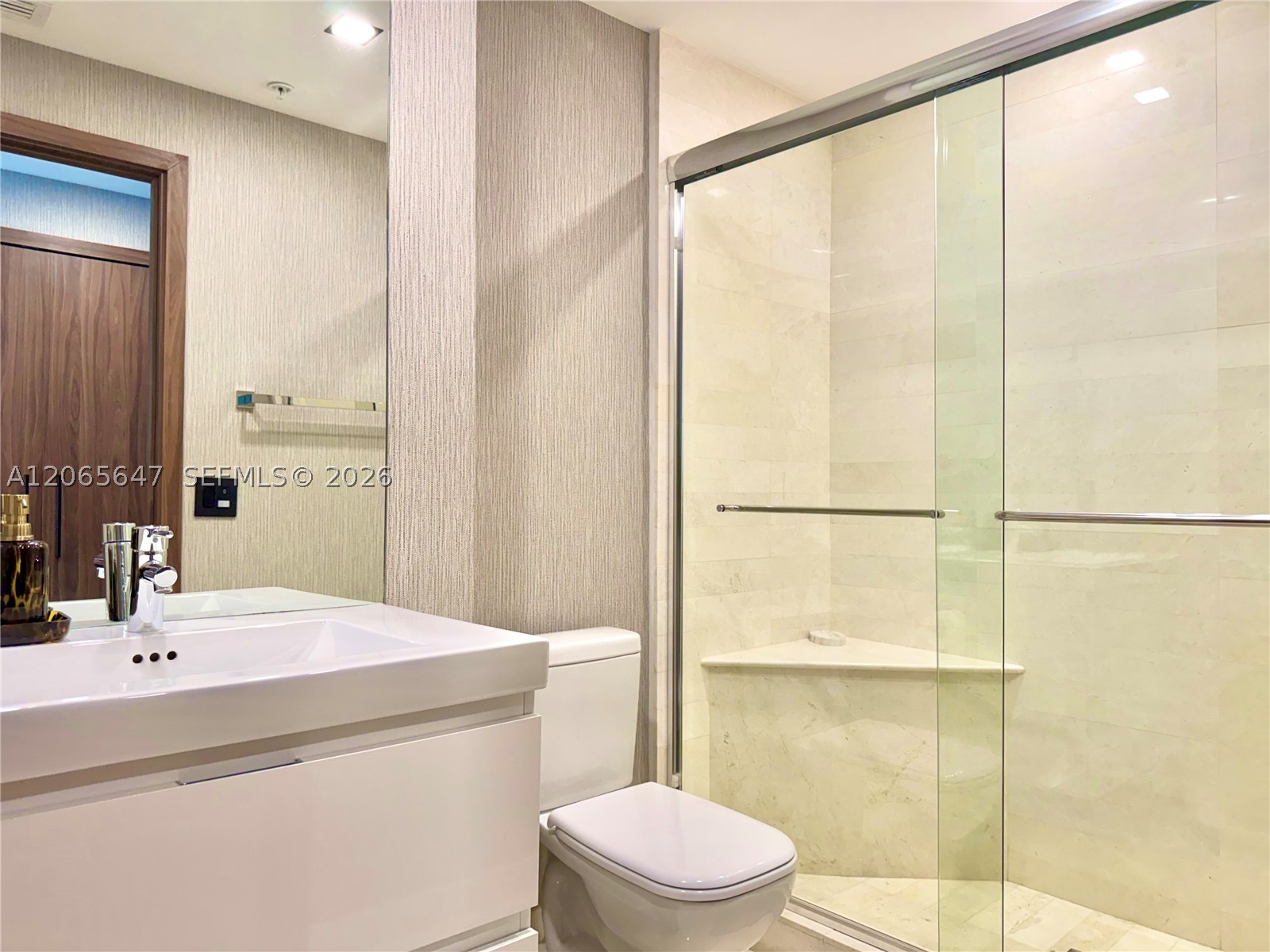 17301 Biscayne Blvd #1409, North Miami Beach FL 33160
