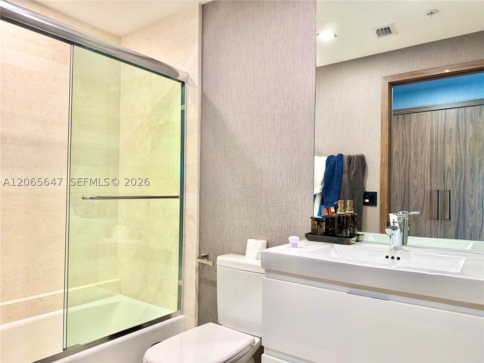 17301 Biscayne Blvd #1409, North Miami Beach FL 33160