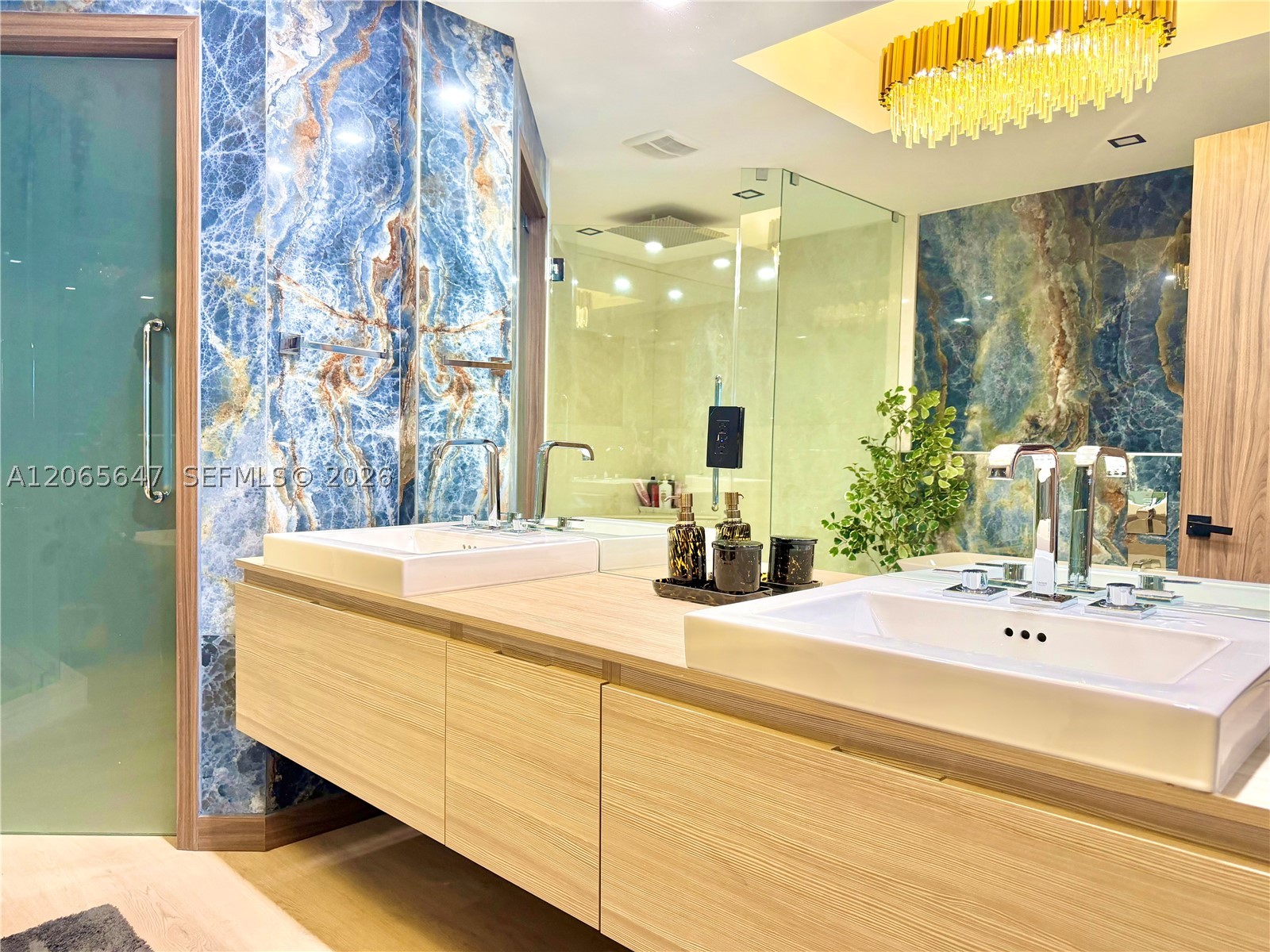 17301 Biscayne Blvd #1409, North Miami Beach FL 33160