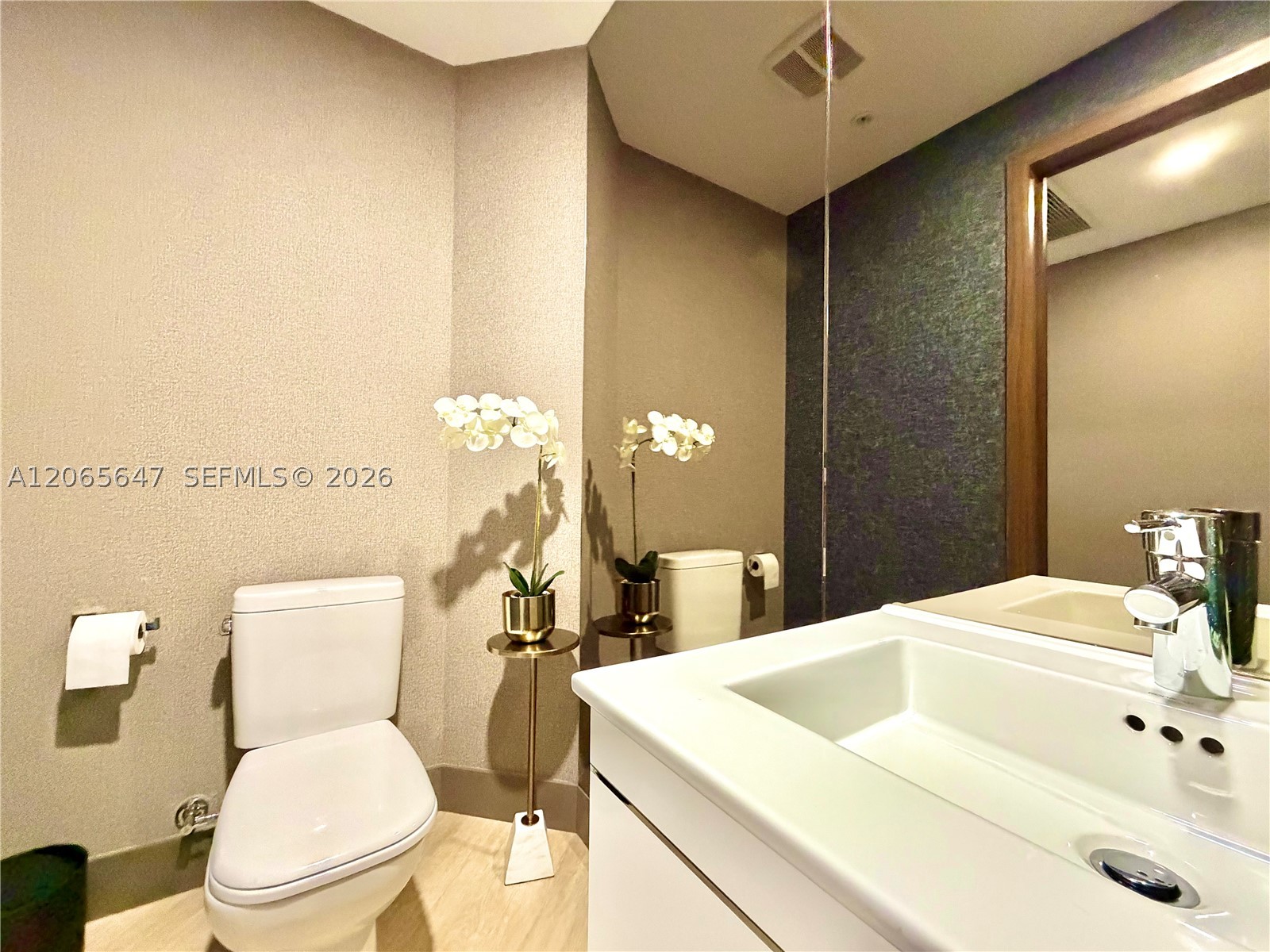 17301 Biscayne Blvd #1409, North Miami Beach FL 33160