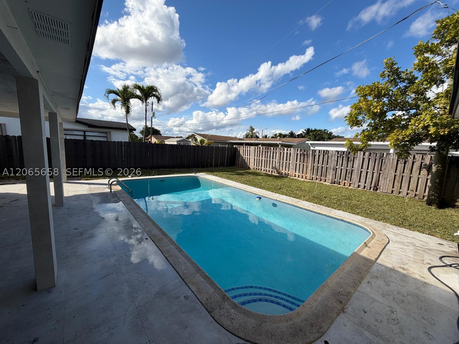 10581 NW 28th Mnr, Sunrise FL 33322