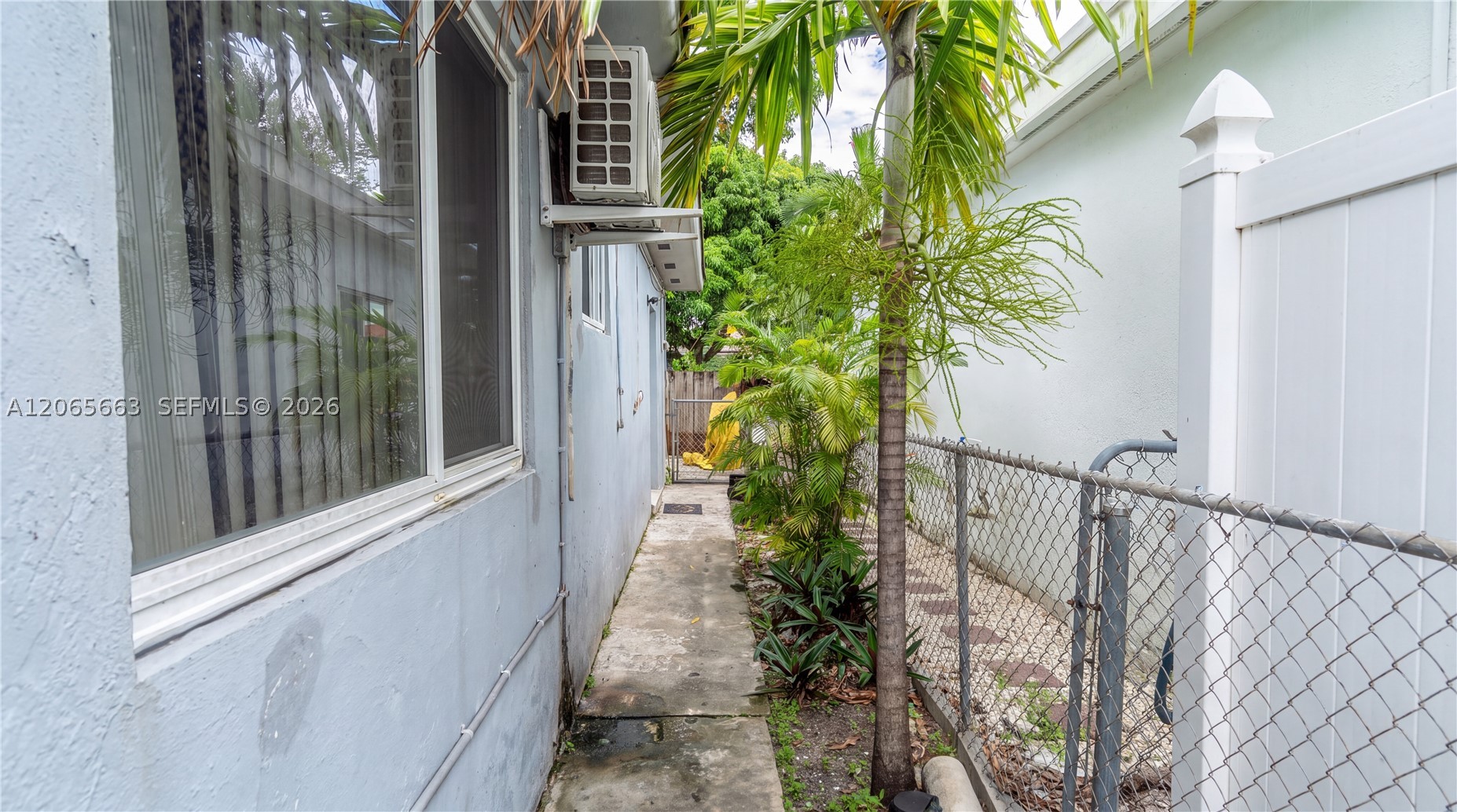 350 NW 58th Ave, Miami FL 33126