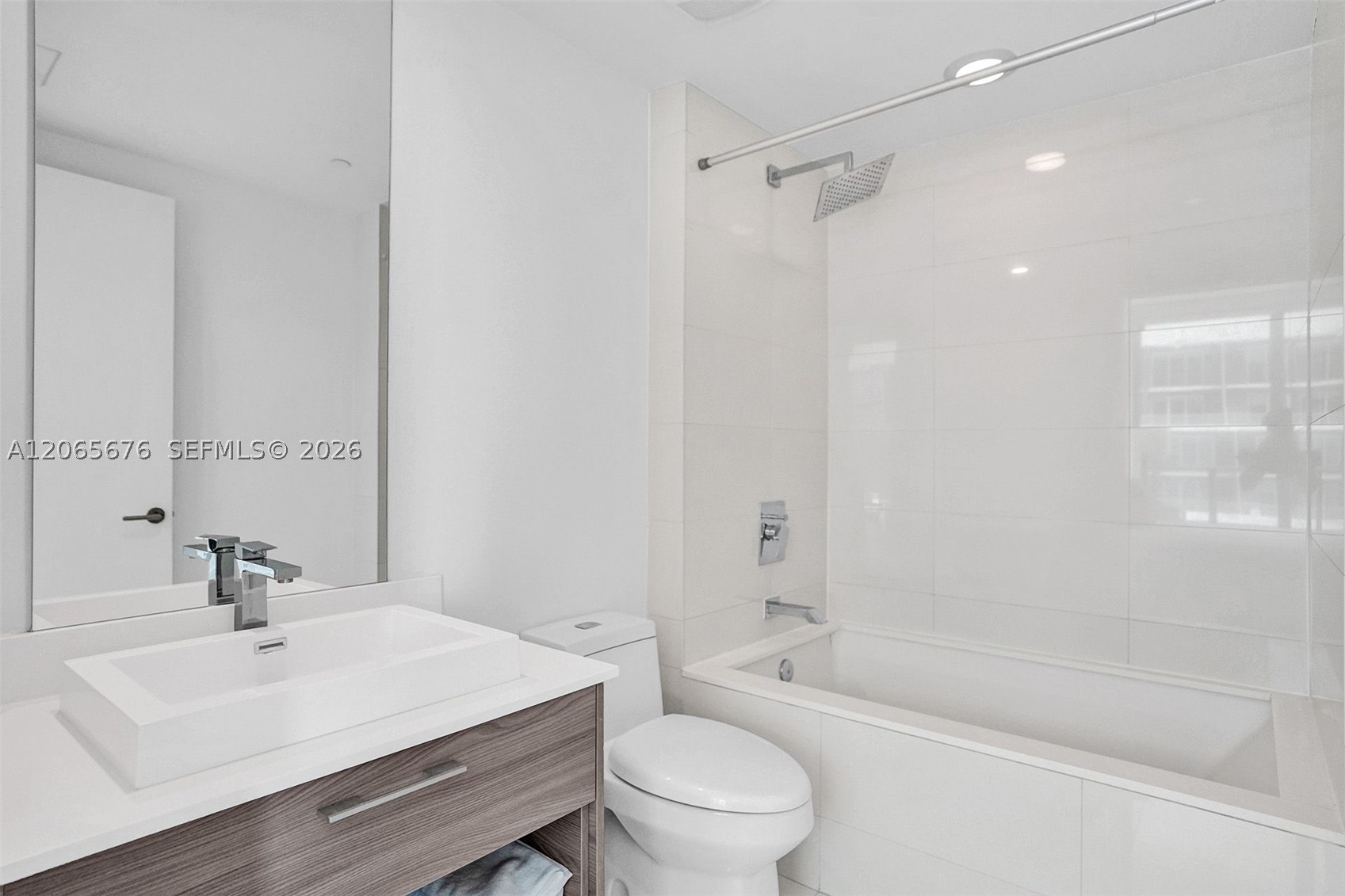 1300 S Miami Ave #2608, Miami FL 33130