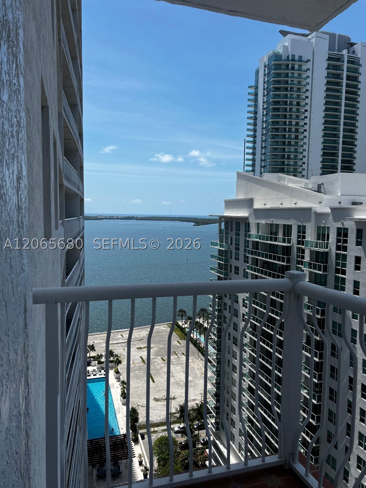1200 Brickell Bay Dr #2723, Miami FL 33131