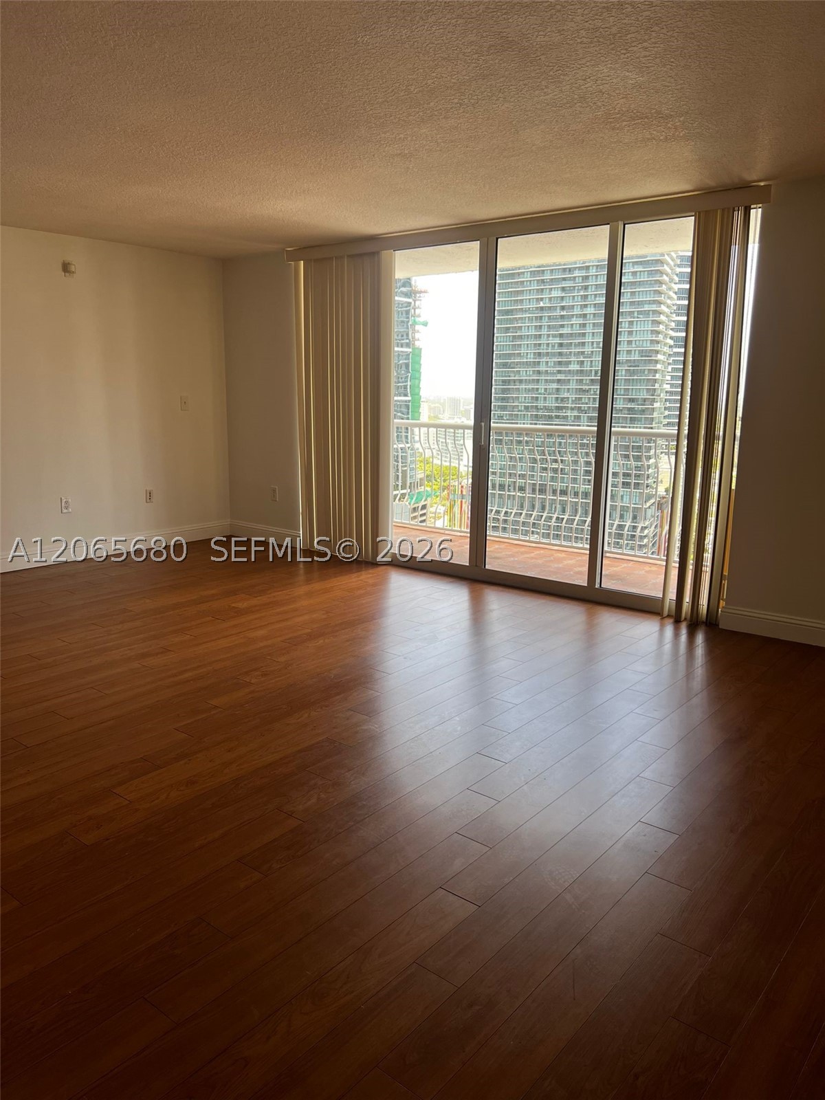 1200 Brickell Bay Dr #2723, Miami FL 33131