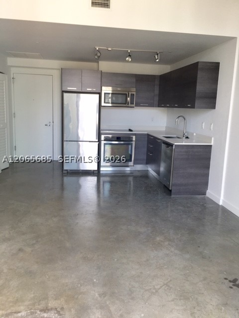 151 SE 1 Street #2207, Miami FL 33131