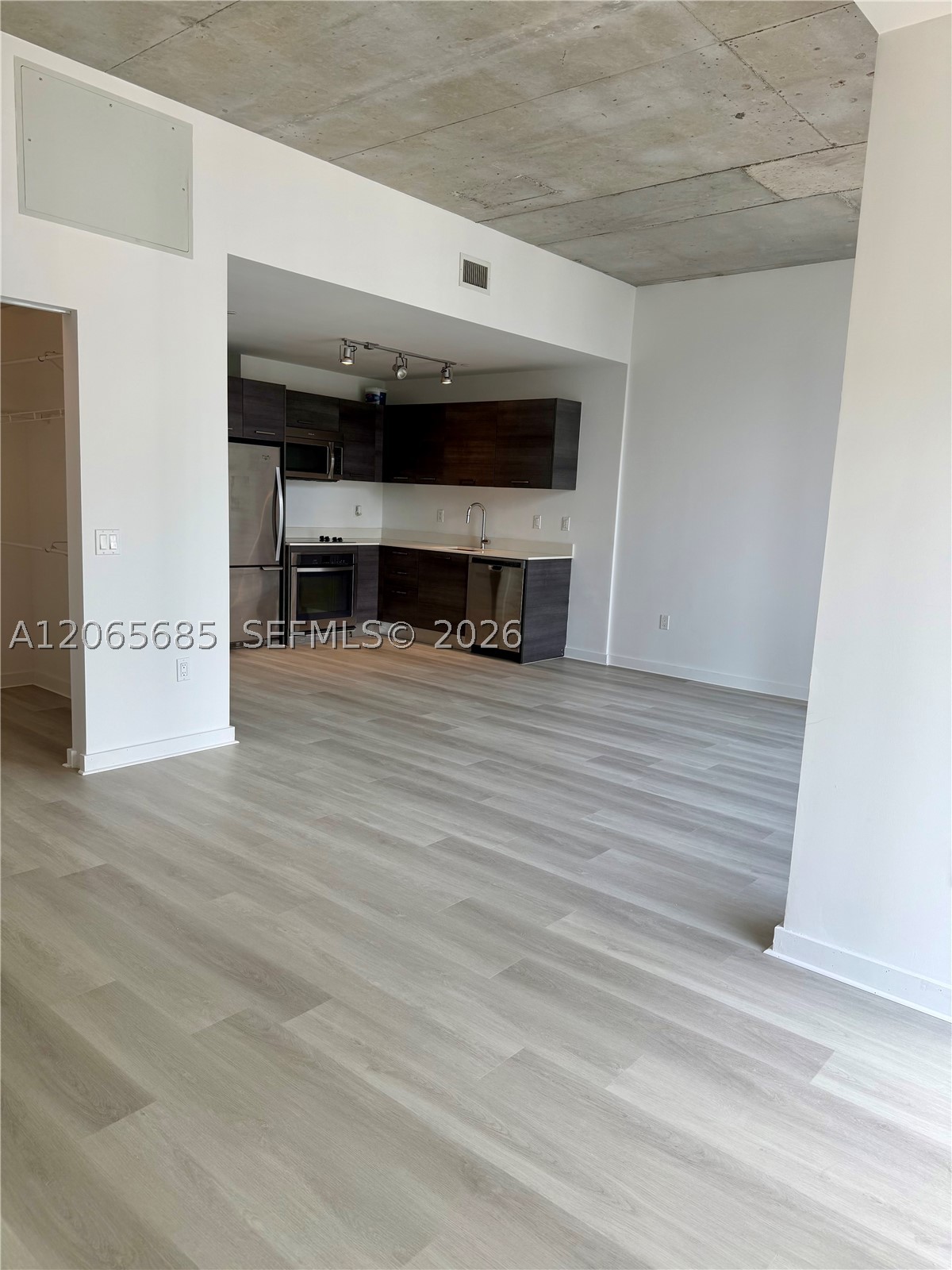 151 SE 1 Street #2207, Miami FL 33131