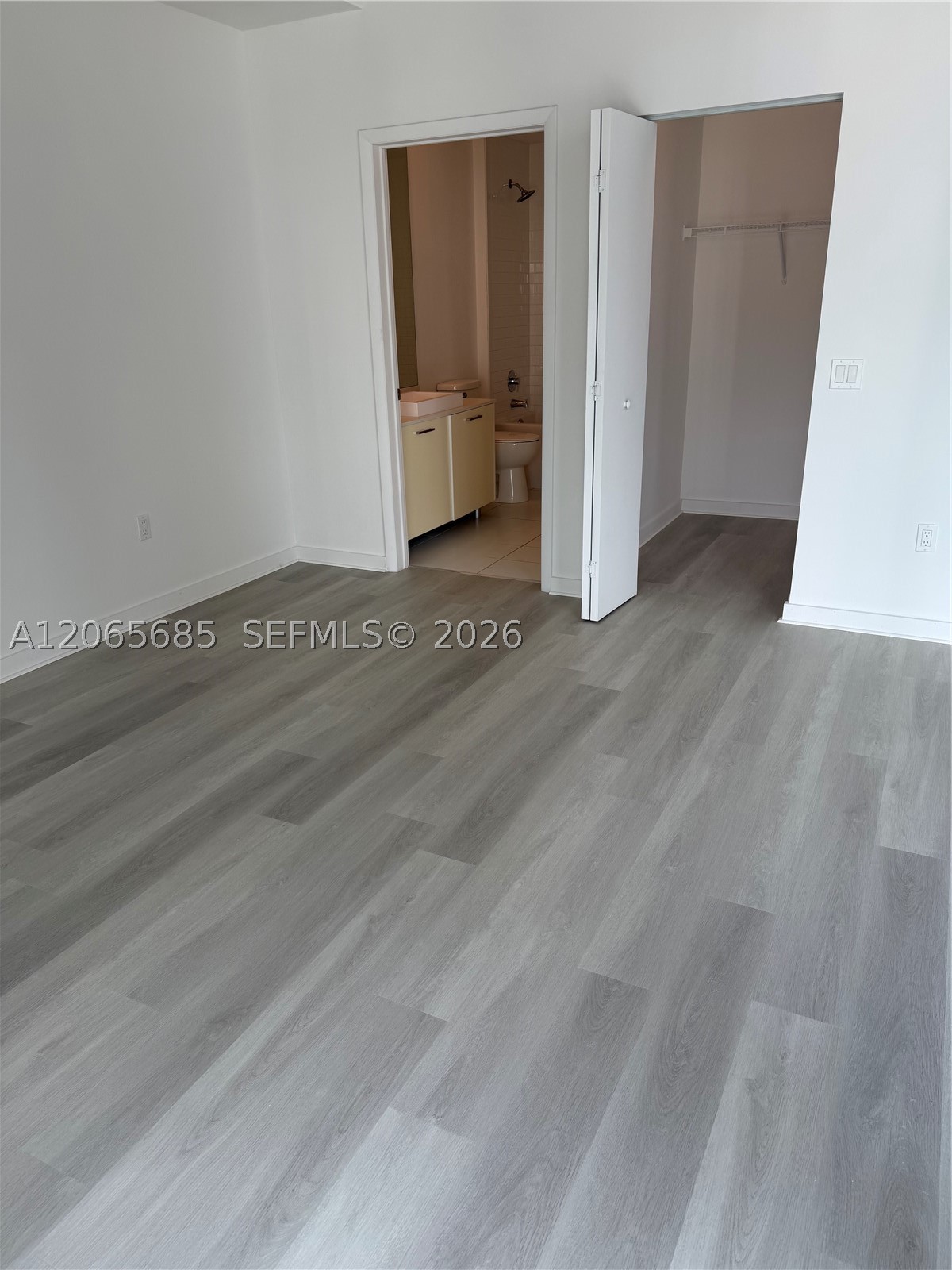151 SE 1 Street #2207, Miami FL 33131