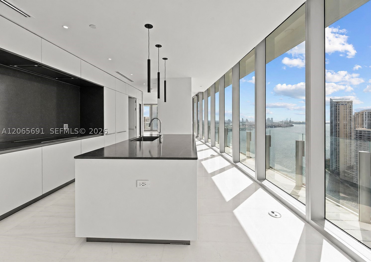 300 Biscayne Boulevard Way #4201E, Miami FL 33131
