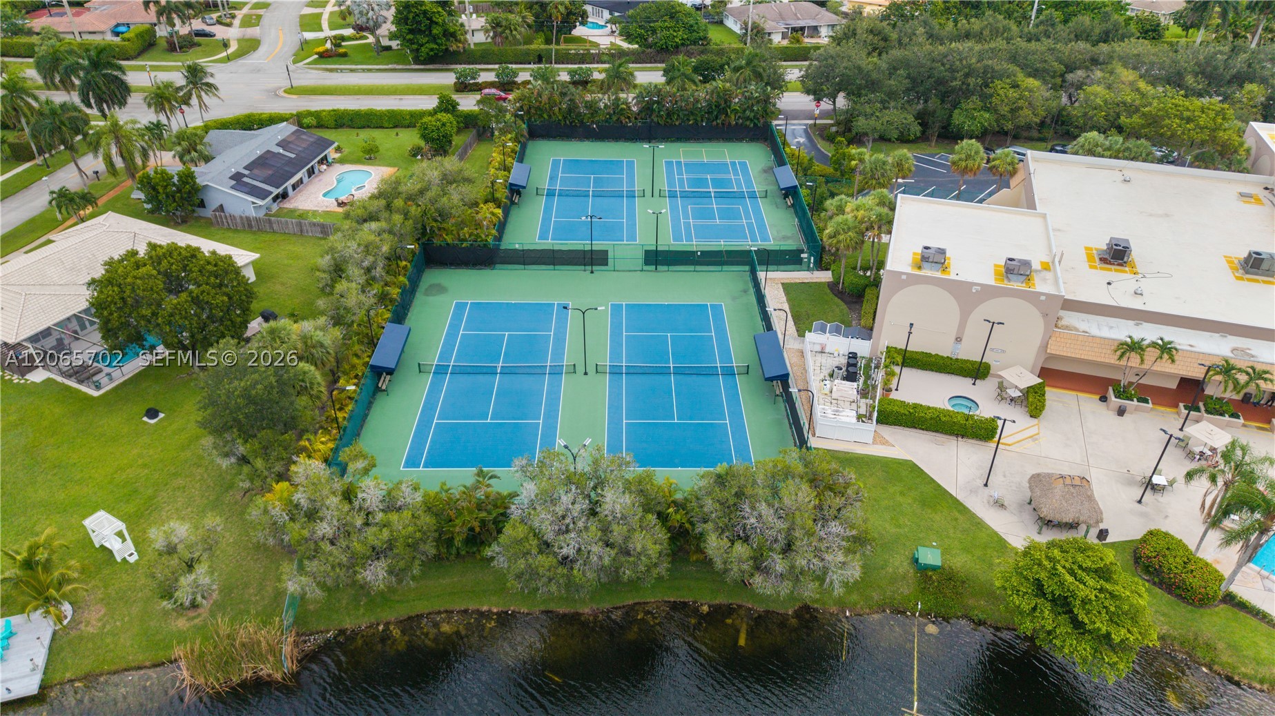 38 Truman Dr, Weston FL 33326