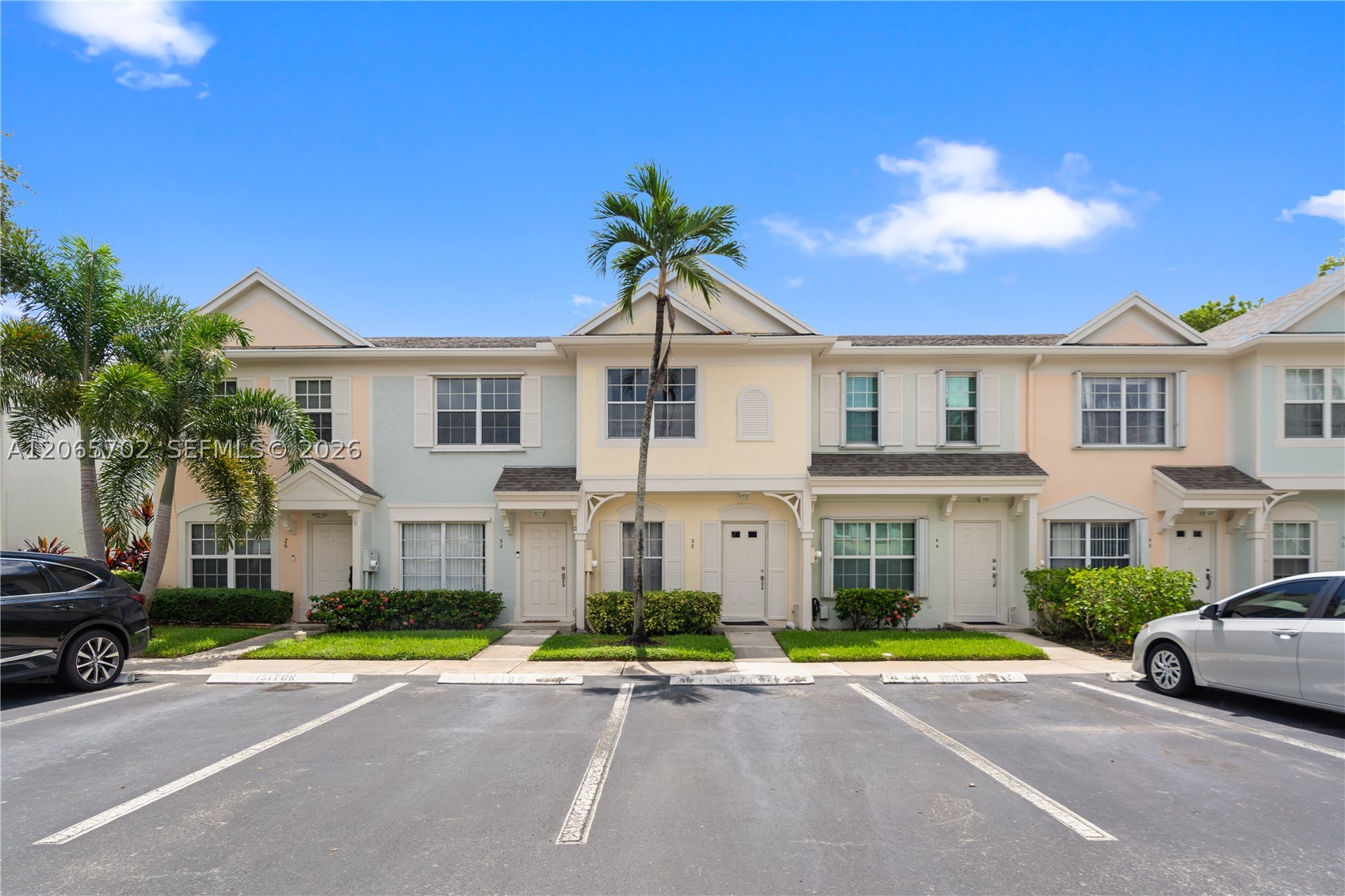38 Truman Dr, Weston FL 33326