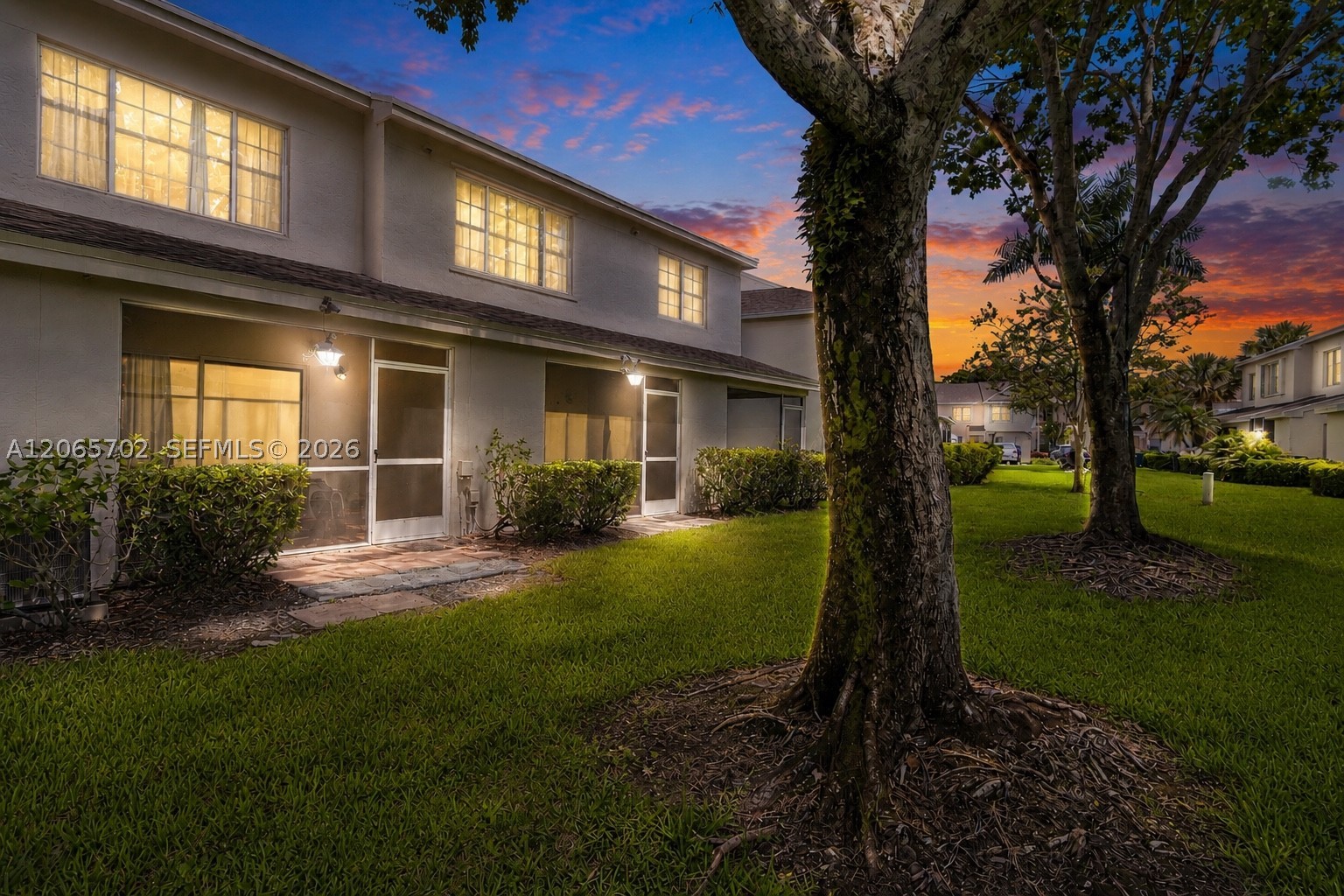 38 Truman Dr, Weston FL 33326