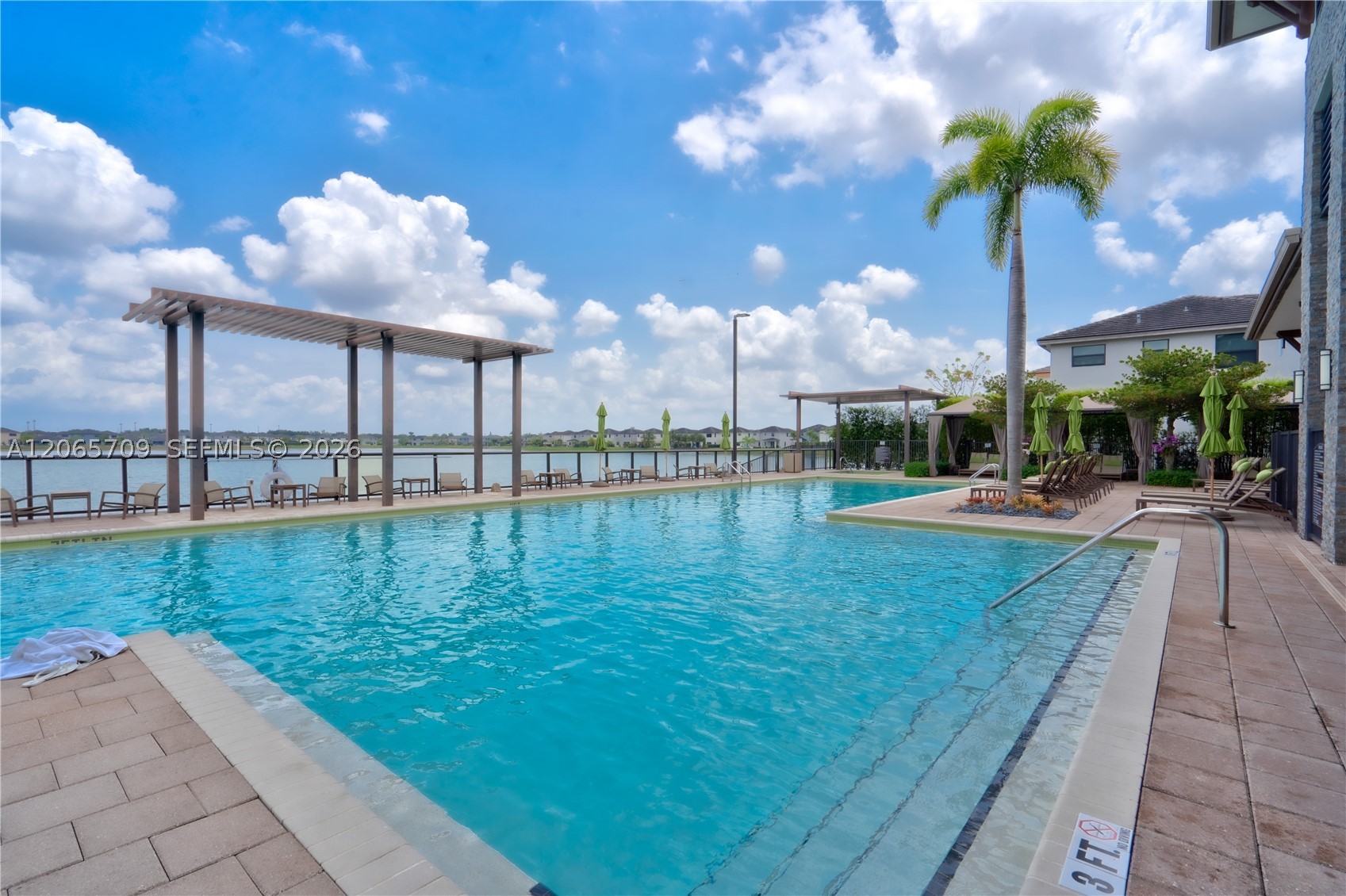 15826 NW 91st Ct #15826, Miami Lakes FL 33018