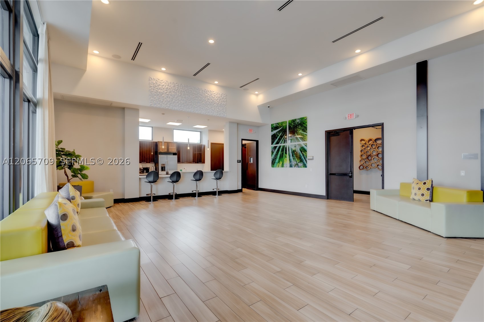 15826 NW 91st Ct #15826, Miami Lakes FL 33018