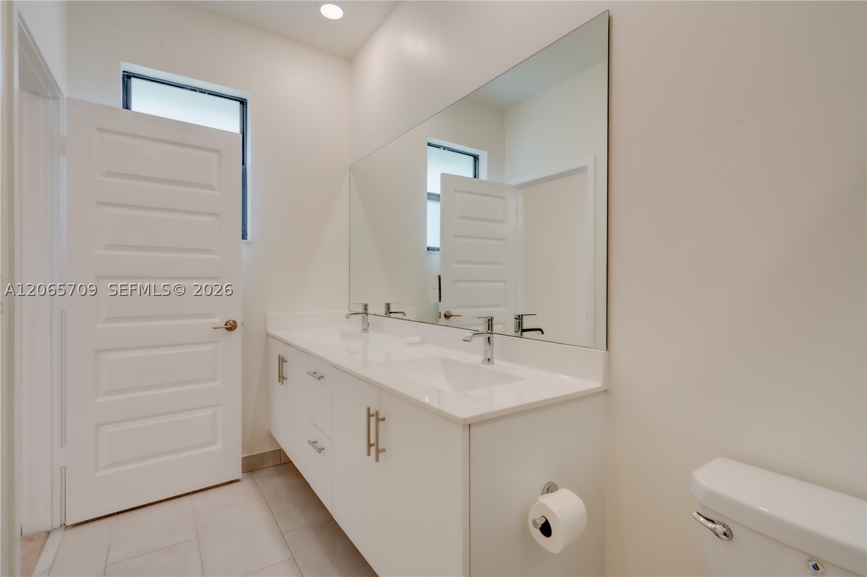 15826 NW 91st Ct #15826, Miami Lakes FL 33018