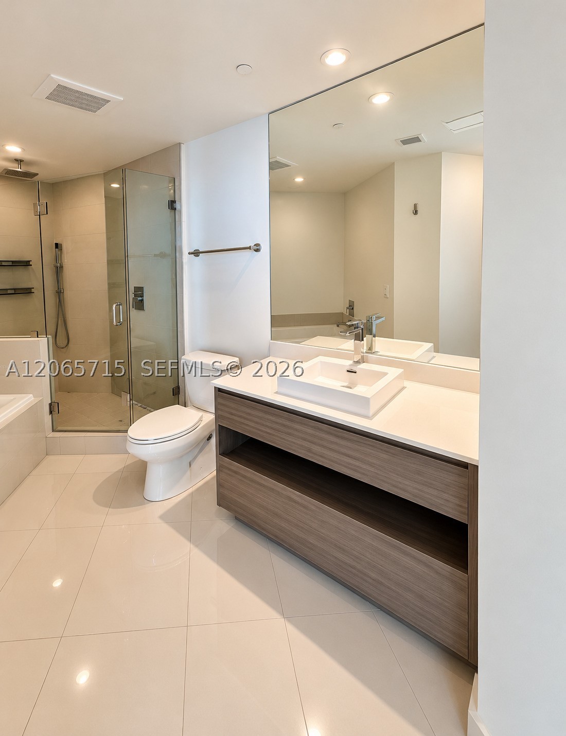 1100 S Miami Ave #3010, Miami FL 33130