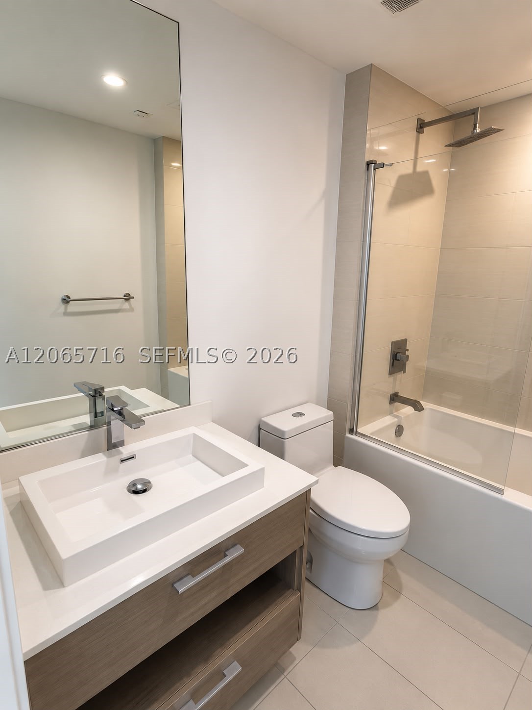 1300 S Miami Ave #1008, Miami FL 33130