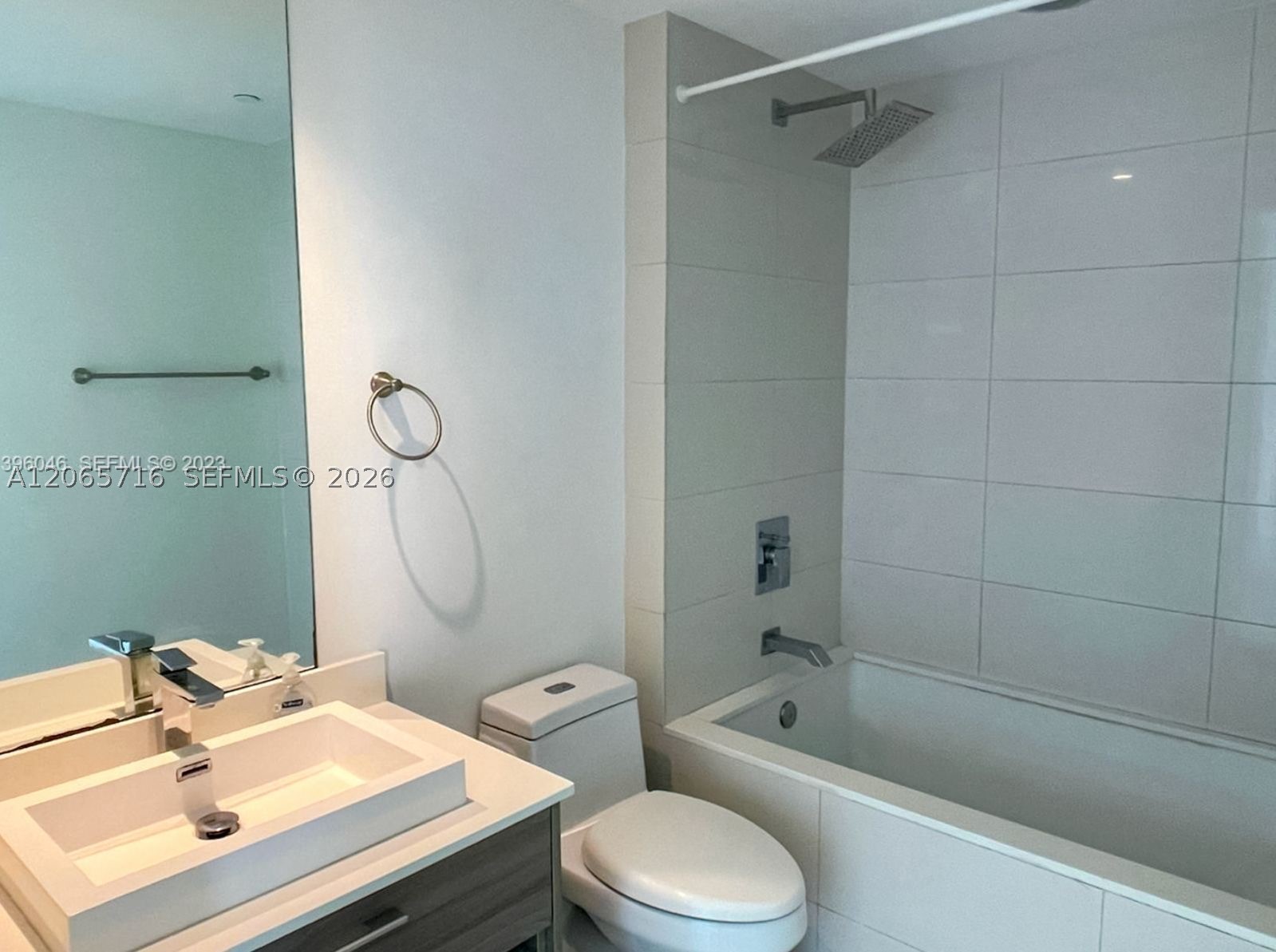 1300 S Miami Ave #1008, Miami FL 33130