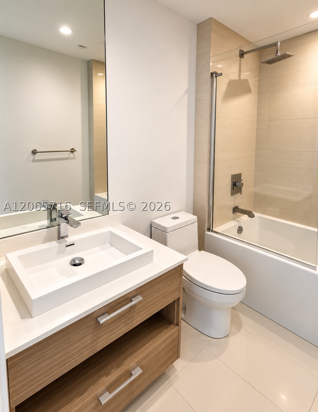 1300 S Miami Ave #1008, Miami FL 33130