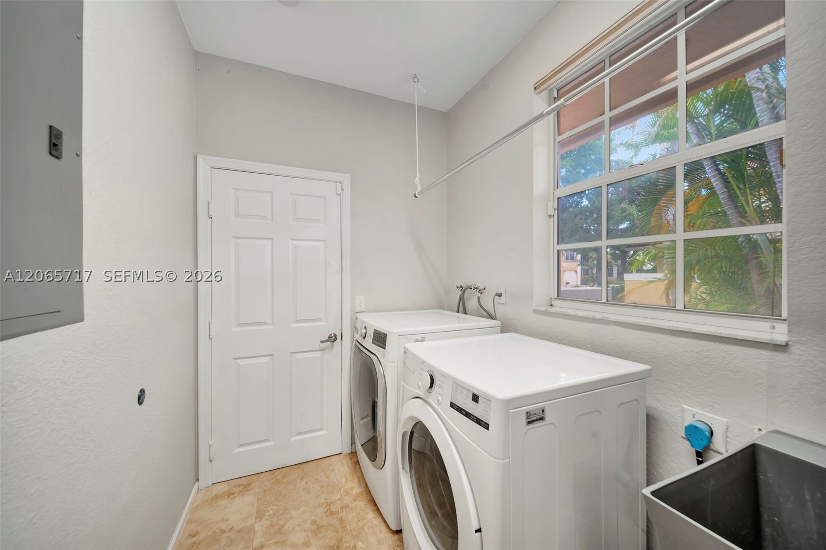 12127 NW 9th Dr, Coral Springs FL 33071