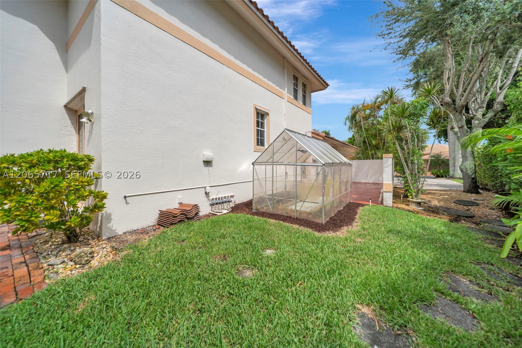 12127 NW 9th Dr, Coral Springs FL 33071