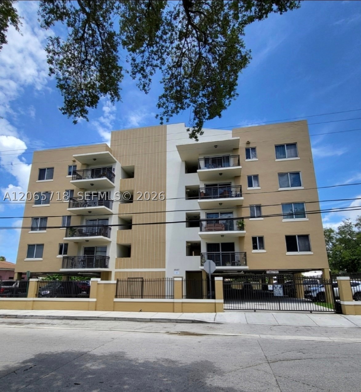2647 NW 25th Ave #511, Miami FL 33142