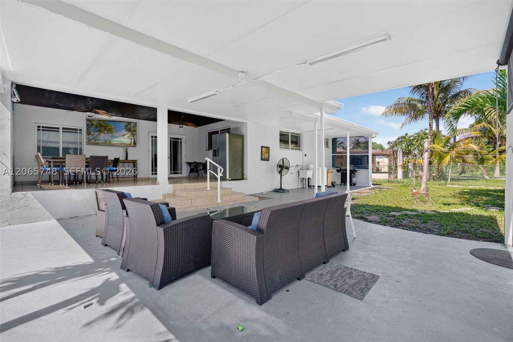 6010 SW 19 ST, Miami FL 33155