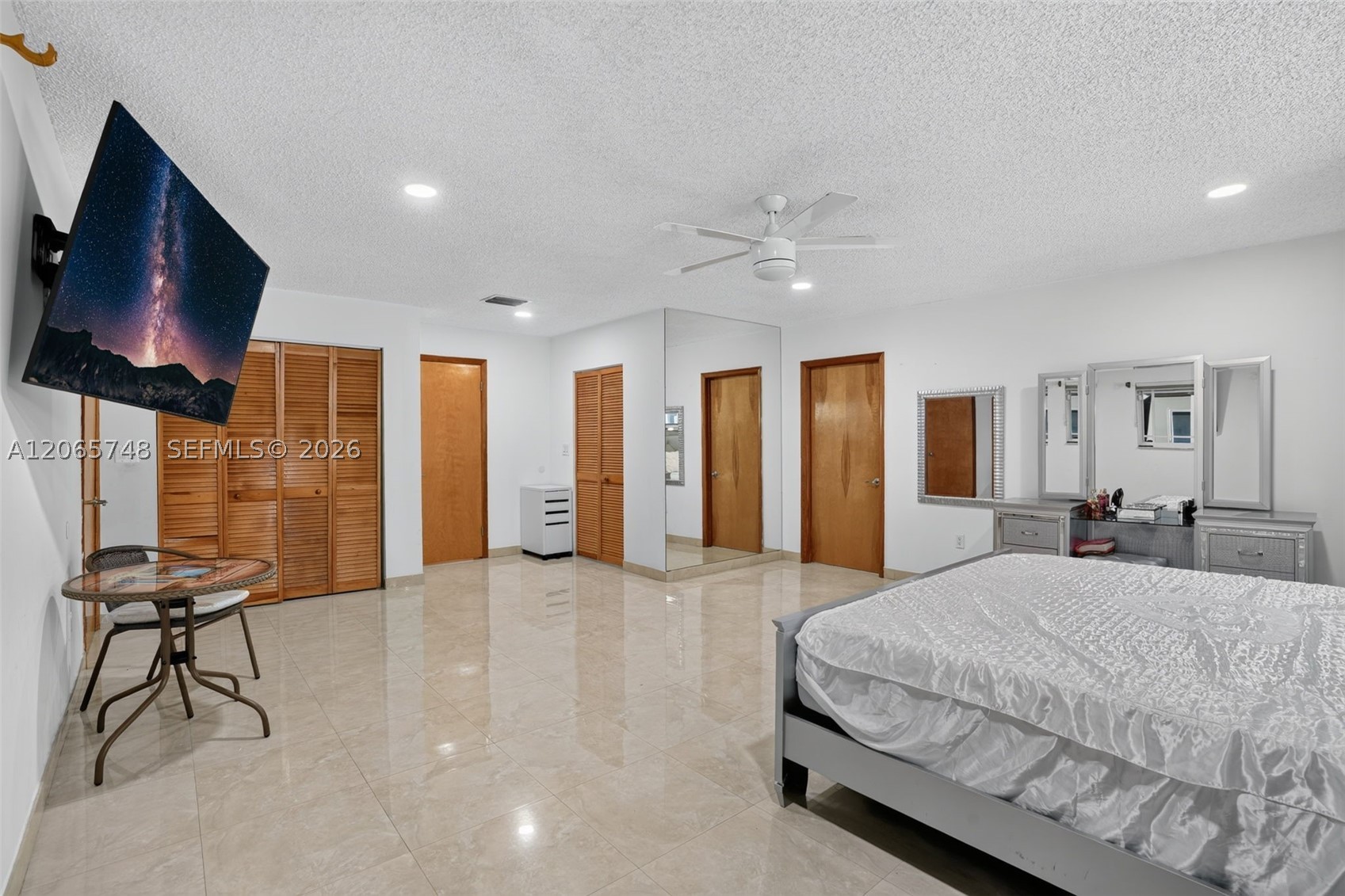 6010 SW 19 ST, Miami FL 33155
