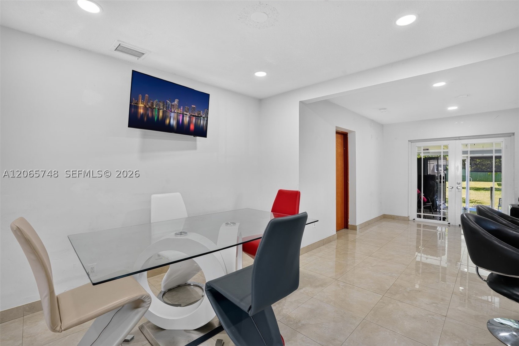6010 SW 19 ST, Miami FL 33155