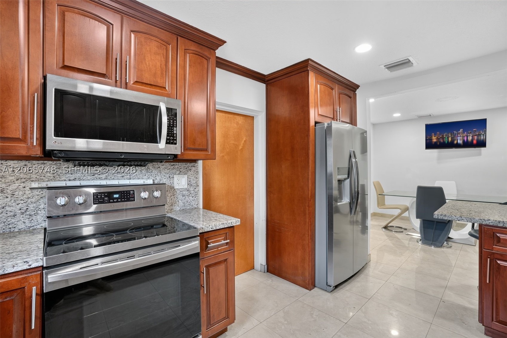 6010 SW 19 ST, Miami FL 33155