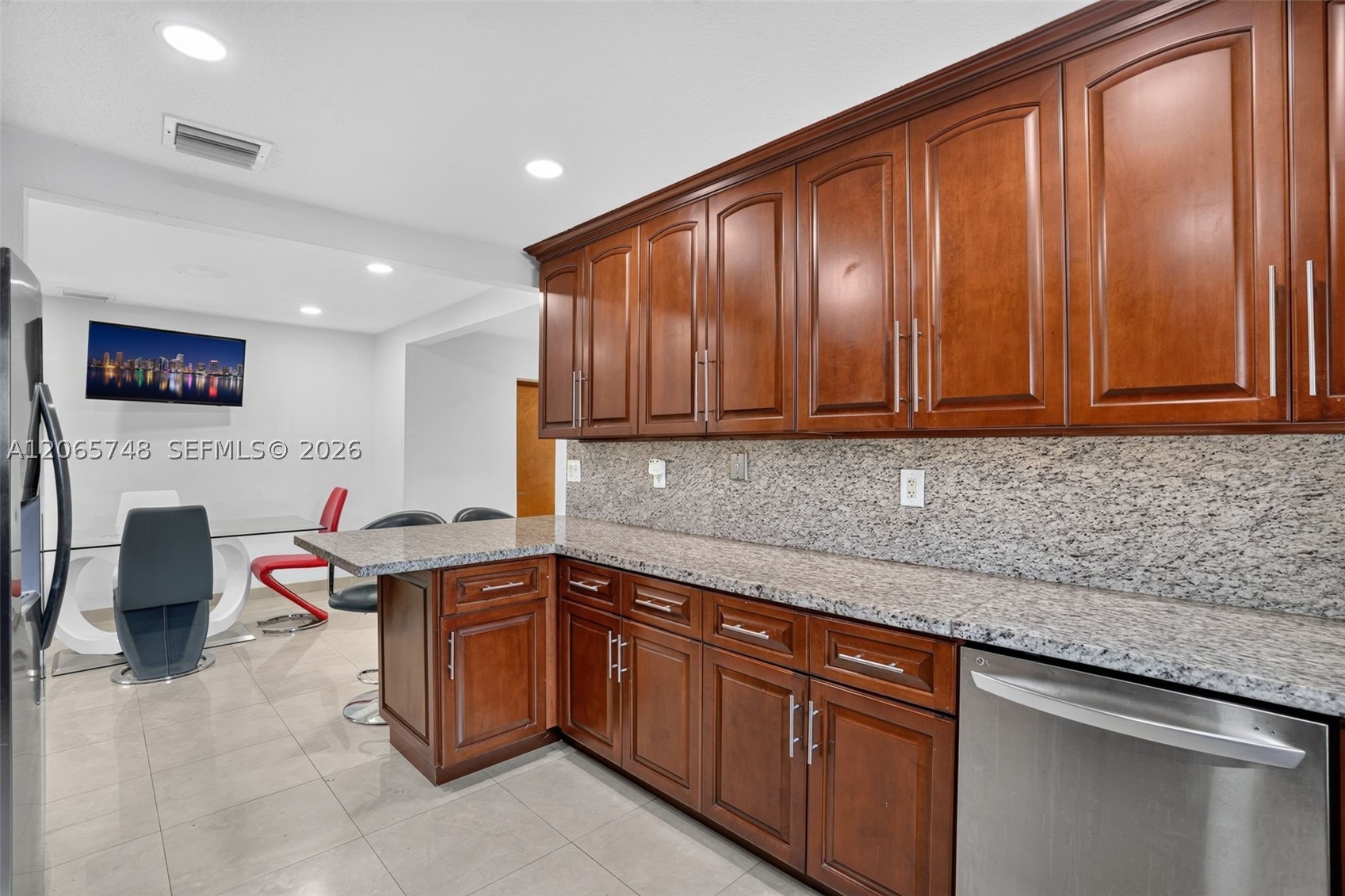 6010 SW 19 ST, Miami FL 33155