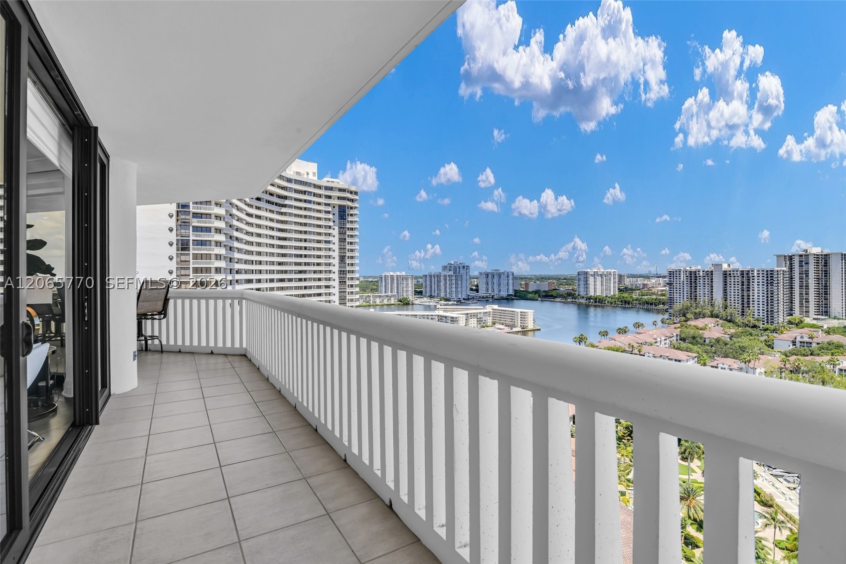 2000 Island Blvd #2006, Aventura FL 33160