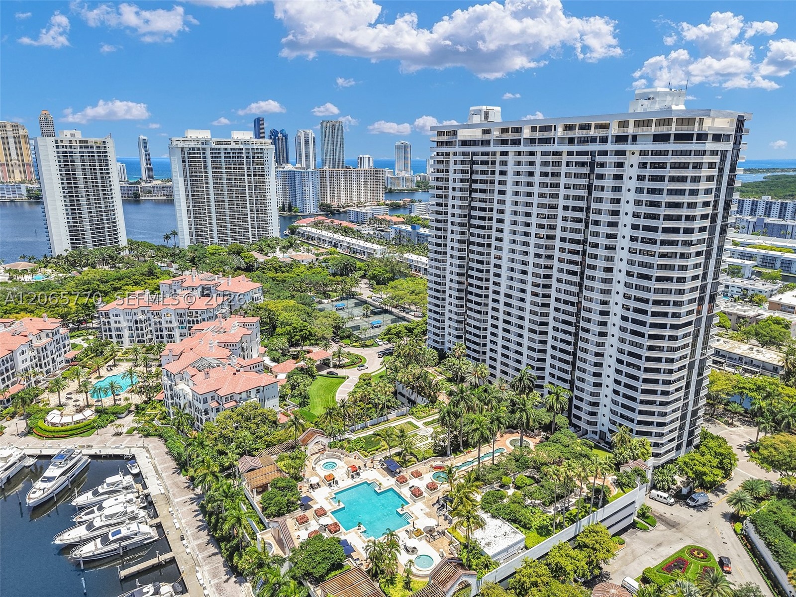2000 Island Blvd #2006, Aventura FL 33160