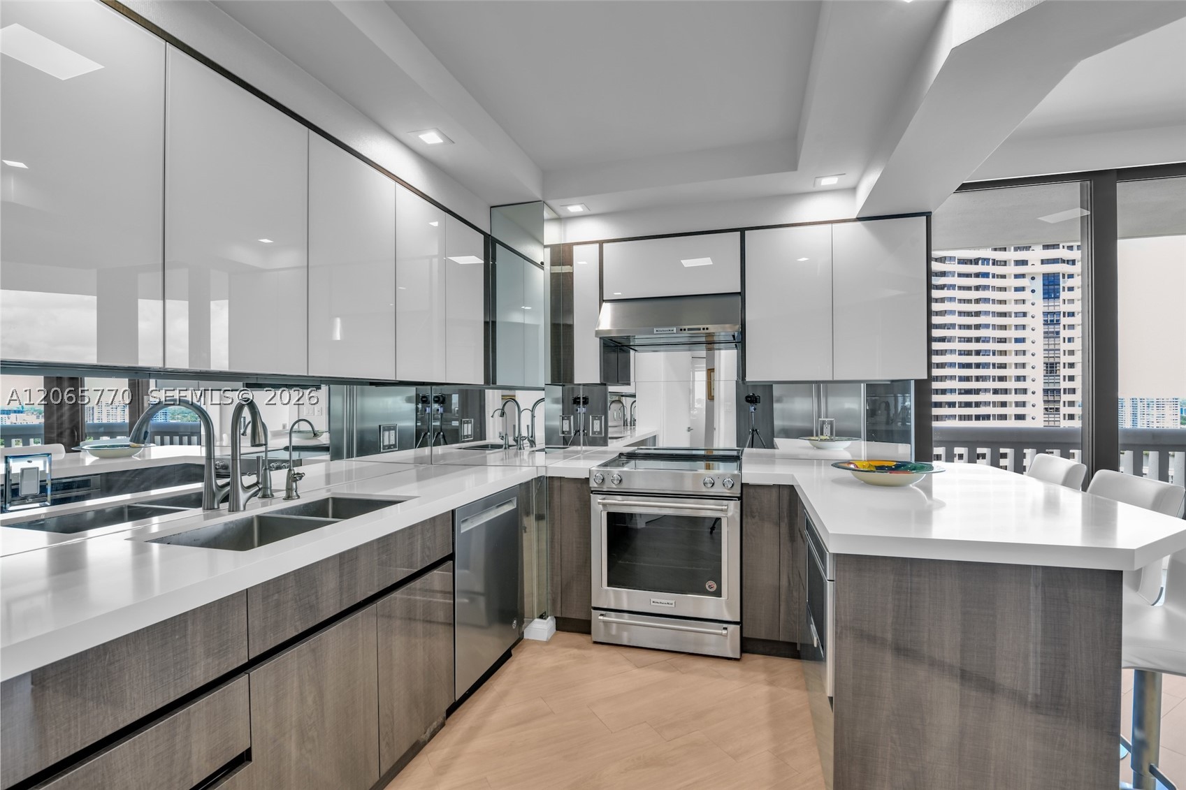2000 Island Blvd #2006, Aventura FL 33160