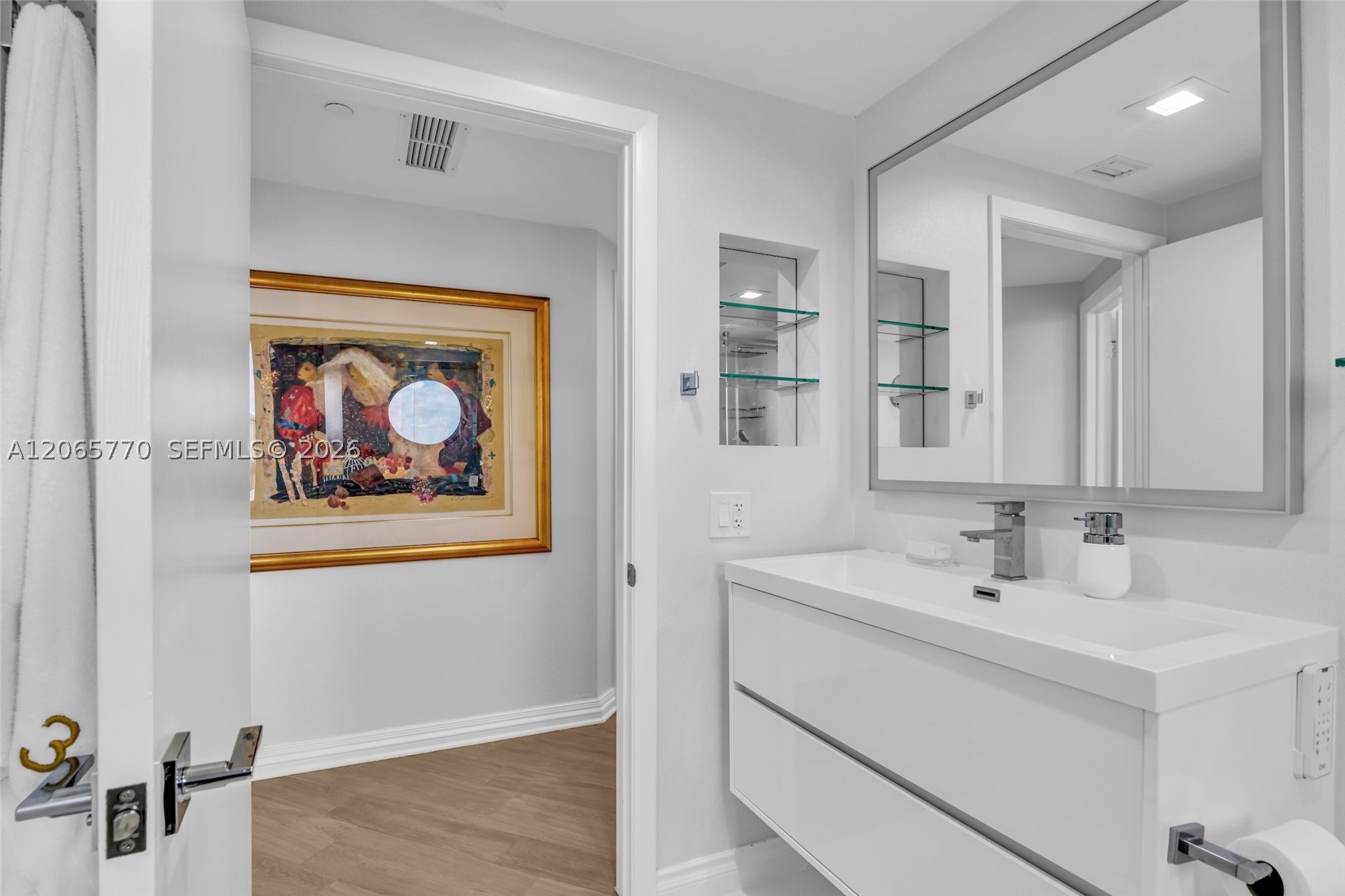 2000 Island Blvd #2006, Aventura FL 33160