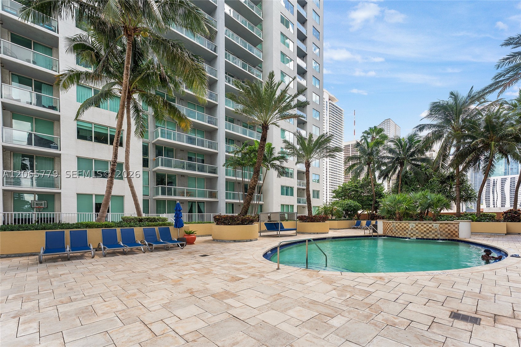 253 NE 2nd St #219, Miami FL 33132