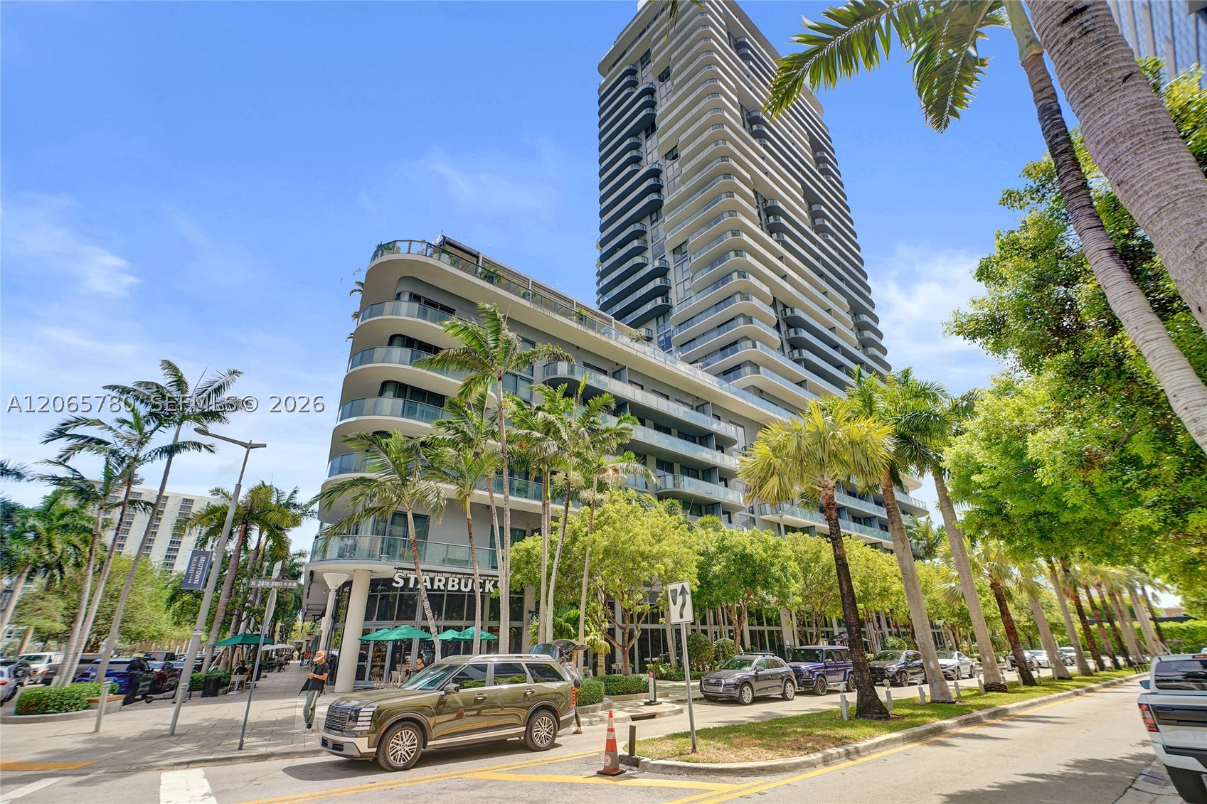 121 NE 34th St #2705, Miami FL 33137