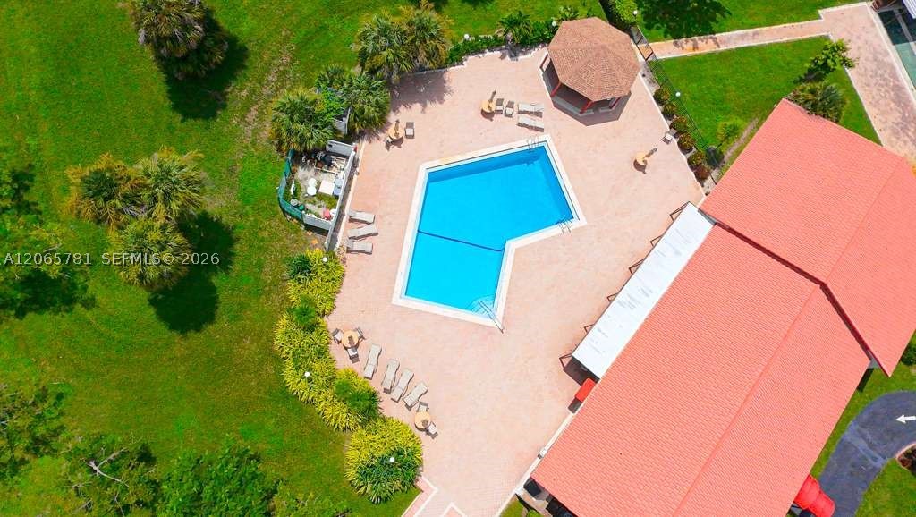 7112 NW 107th Ave, Tamarac FL 33321