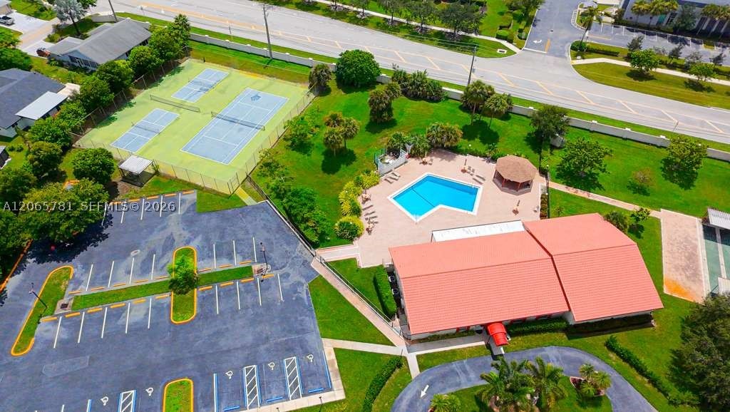 7112 NW 107th Ave, Tamarac FL 33321
