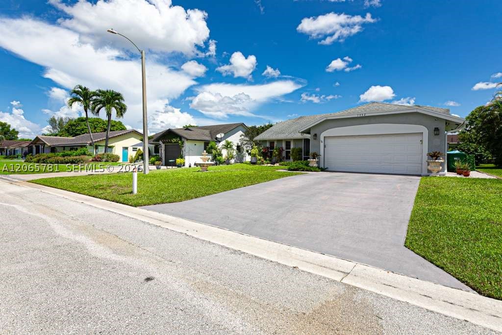 7112 NW 107th Ave, Tamarac FL 33321