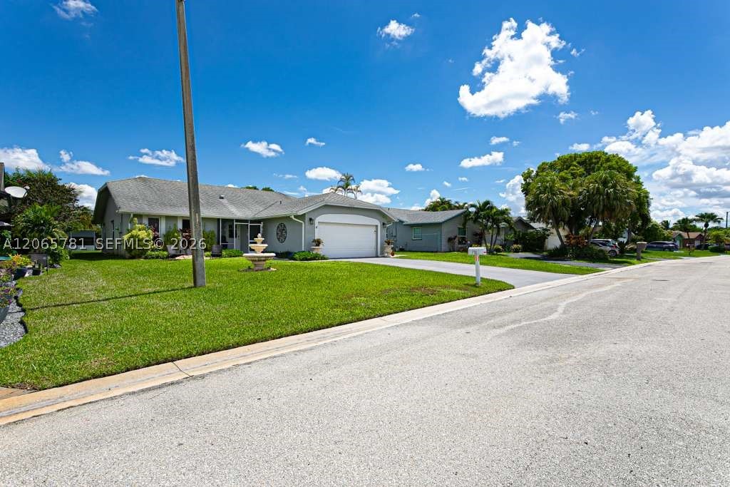 7112 NW 107th Ave, Tamarac FL 33321