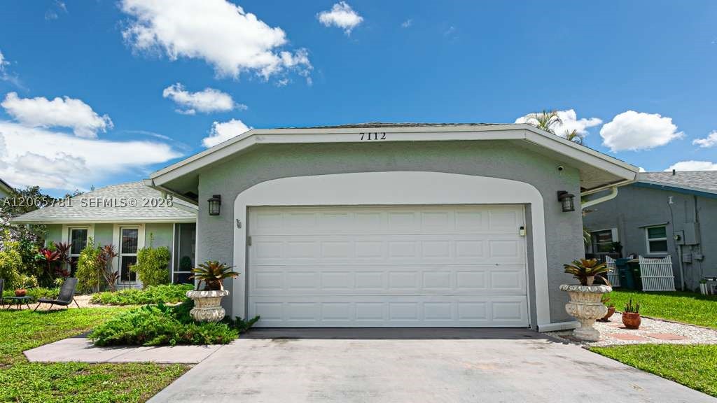 7112 NW 107th Ave, Tamarac FL 33321