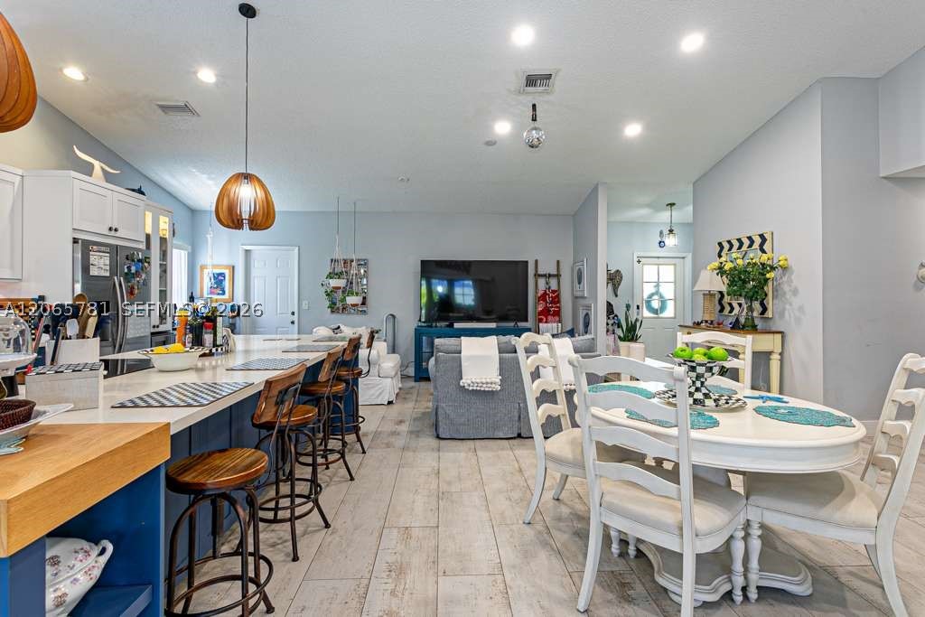 7112 NW 107th Ave, Tamarac FL 33321