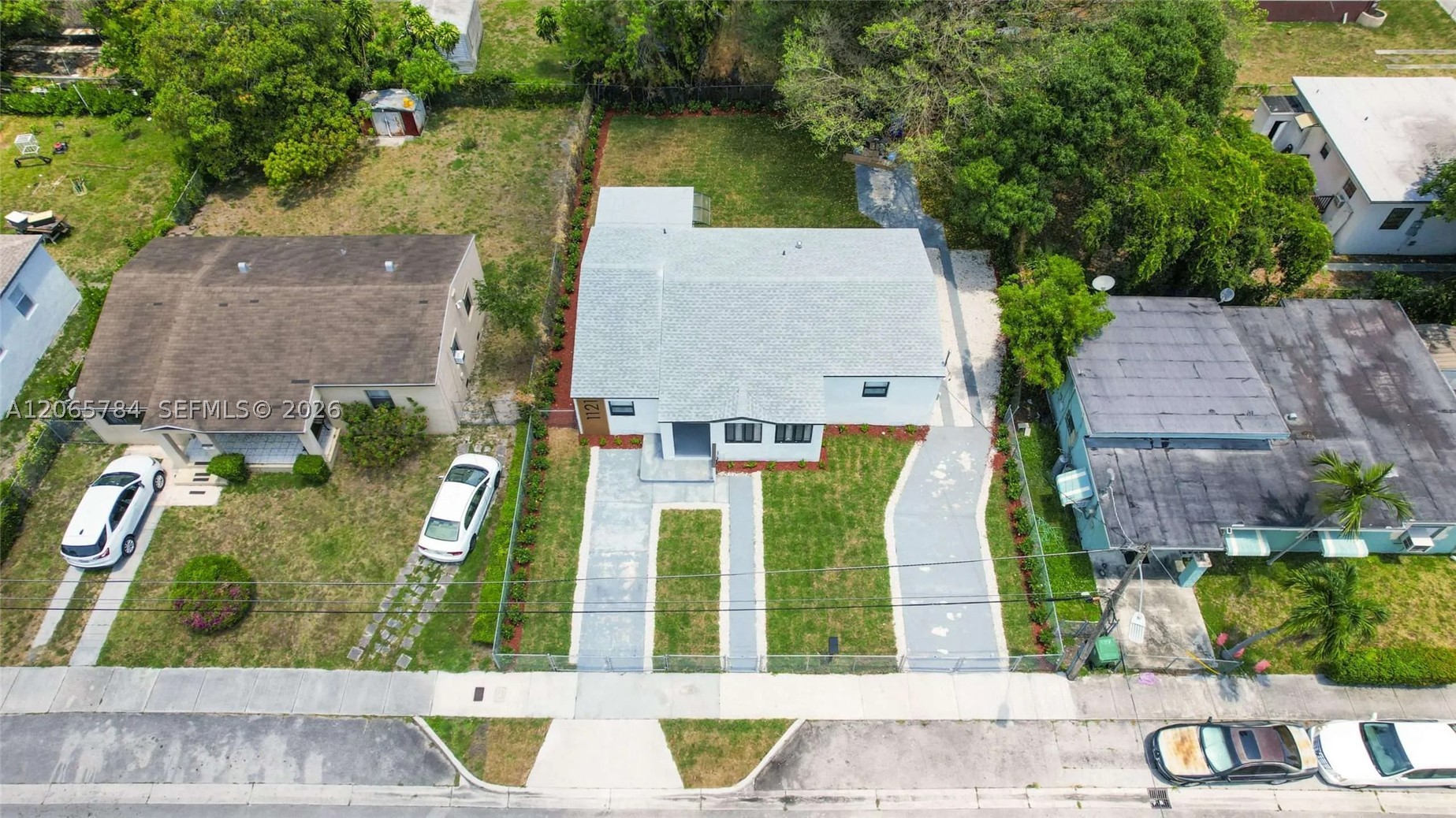 1121 NW 57th St, Miami FL 33127