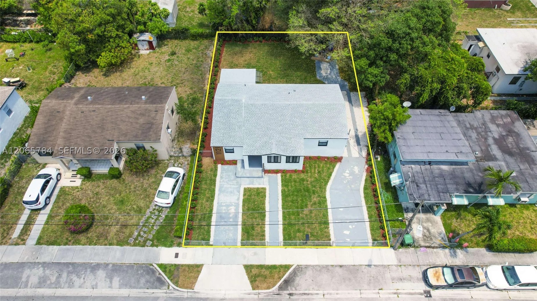 1121 NW 57th St, Miami FL 33127