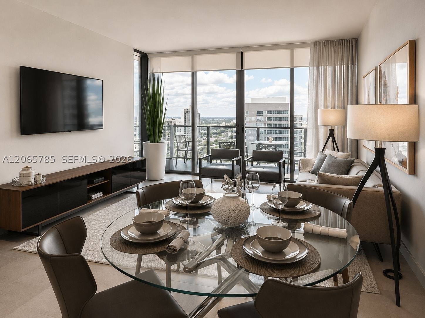 88 SW 7th St #1908, Miami FL 33130