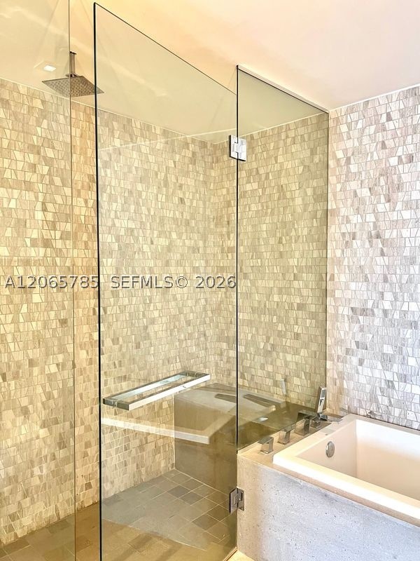 88 SW 7th St #1908, Miami FL 33130